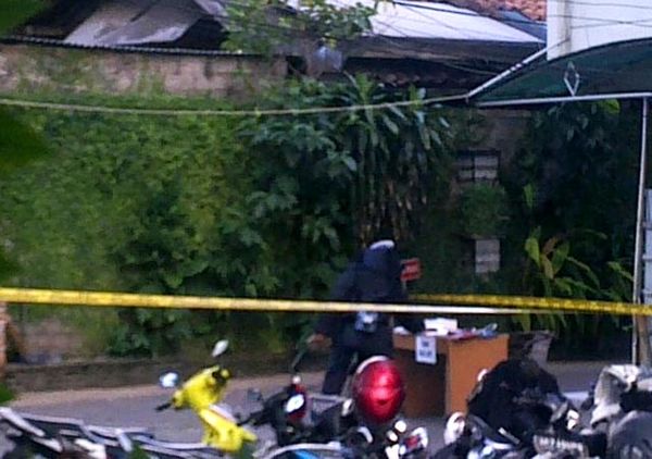 Paket untuk Ulil dari Kontraz Diledakkan  