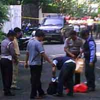 Gus Sholah: Banyak Teror Bom Membuktikan Pemerintah Lemah