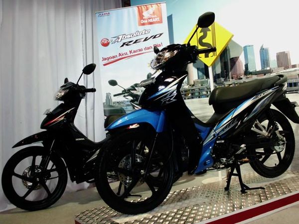 Wajah Baru Supra X dan Revo