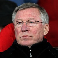 Terkait Sanksi FA, Sir Alex Tak Ajukan Banding