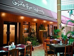 Muslim Syarat Wajib Bekerja di Resto Halal Brunei