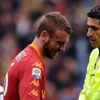 De Rossi Dihukum UEFA