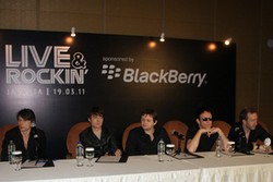 EKSKLUSIF: Reuni Tak Pasti Suede