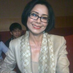 Poppy Dharsono Belum Terpikir Resmikan Pernikahan Dengan Moerdiono