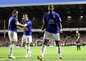 Everton Menang Tipis, Stoke Bantai Newcastle