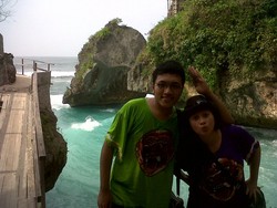 Pesona indah Suluban Beach