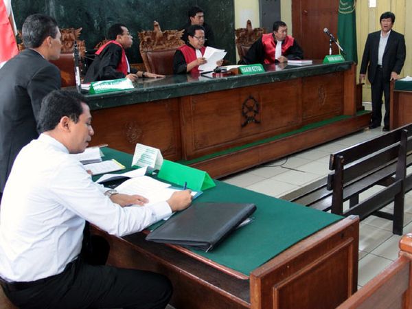 Sidang Gugatan untuk Nurdin Halid