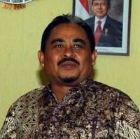 Dituding Berpoligami Tanpa Izin Istri Tua, Presiden PKS Luthfi Hasan Santai