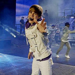 Justin Bieber Kalahkan Michael Jackson