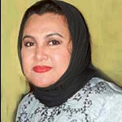 Denada Tak Tahu Ibunda Digugat Cerai Suami