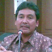 Kadin: Gusur Hipermarket di Tengah Kota