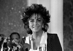 Elizabeth Taylor Tutup Usia