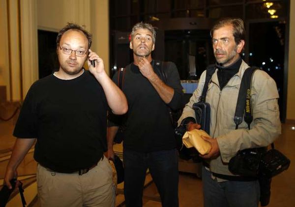 Libya Bebaskan 3 Wartawan Asing