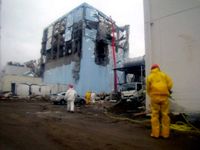 Pekerja Masih Bertahan di PLTN Fukushima