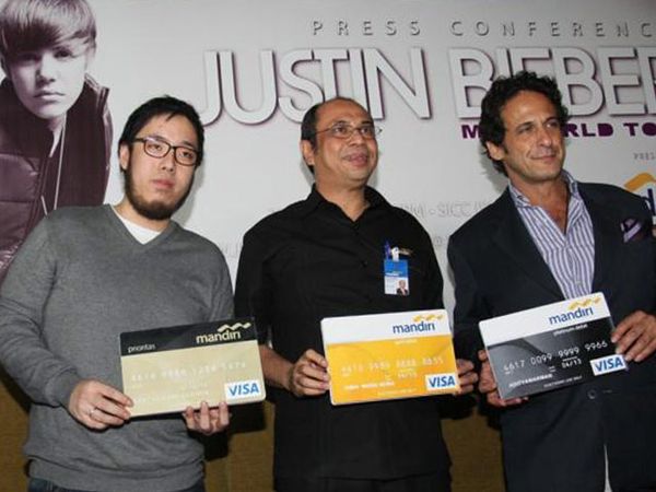 Mandiri Debit Dukung Konser Justin Bieber