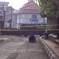 Pelaku Teror Bom di Pos Polisi Masih Gelap