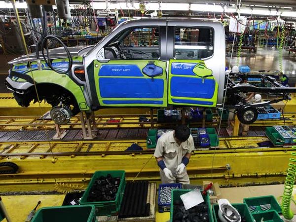 Mengintip Perakitan Ford Ranger