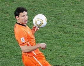 Cedera, Van Bommel Absen Perkuat Belanda