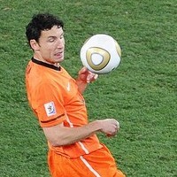 Cedera, Van Bommel Absen Perkuat Belanda
