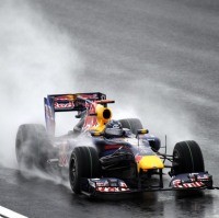 Bernie: Balapan Basah Buatan Tuai Banyak Dukungan