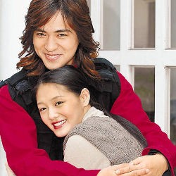 Vic Chou Tak Hadiri Pernikahan Barbie Hsu