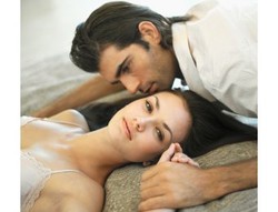 Bercinta Jadi Membosankan? Lakukan 3 Hal Ini