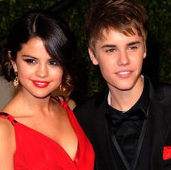 Justin Bieber Selingkuh dari Selena Gomez?