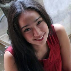 Intan Ayu Mencoba Lebih Komersil