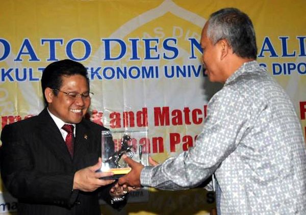 Muhaimin Hadiri Dies Natalis Fakultas Ekonomi Undip