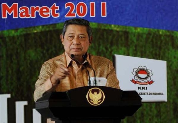 SBY Resmikan Oso Sport Center