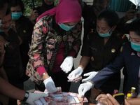 Kejaksaan Karawang Musnahkan Miras