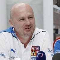 Ceko Ingin Tiru Swiss