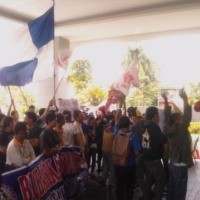 Pendemo Ancam Bubarkan Kongres PSSI