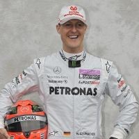 Mercedes Bisa Saingi Red Bull