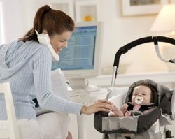 Ibu Bekerja Baru Melahirkan? Segeralah Perah ASI!