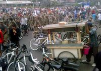 PKL di Car Free Day Diusir Satpol PP