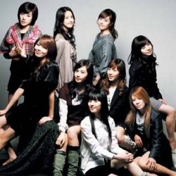 Fans SNSD Bandung Flashmob untuk Datangkan SNSD