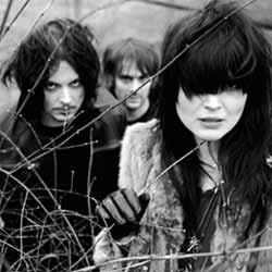 Vokalis Sibuk Sama Jack White, Album The Kills Tertunda