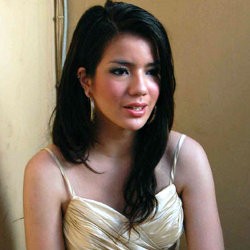 Ibunda Minta Doa untuk Pernikahan Sheila Marcia