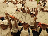 Bantuan Terapi Untuk Anak Korban Merapi