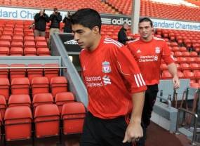 Dibanding Torres, Gerrard Pilih Suarez-Carroll