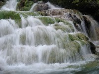 Sumber Mata Air Panas Mengeruda yang Mempesona