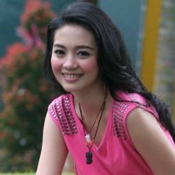 Lenka Jadi Inspirasi Nuri Maulida dalam Bernyanyi