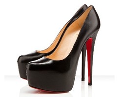 Sepatu Favorit Seleb: Christian Louboutin Daffodile