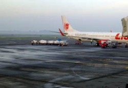 Perbaikan Landasan Pacu Bandara Juanda Ganggu Jadwal 28 Penerbangan