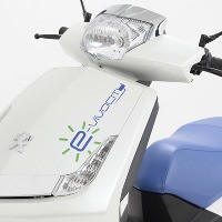 Baterai Skuter Listrik Peugeot Awet Sampai 10 Tahun