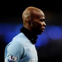 Dewasalah, Balotelli