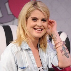 Duh, Kelly Osbourne Nunggak Pajak Rp 303 juta
