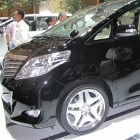 Pencuri Spesialis Spion Alphard & Harrier Dibekuk  