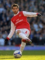 Soal Barca, Lebih Baik Pikirkan Lagi Fabregas